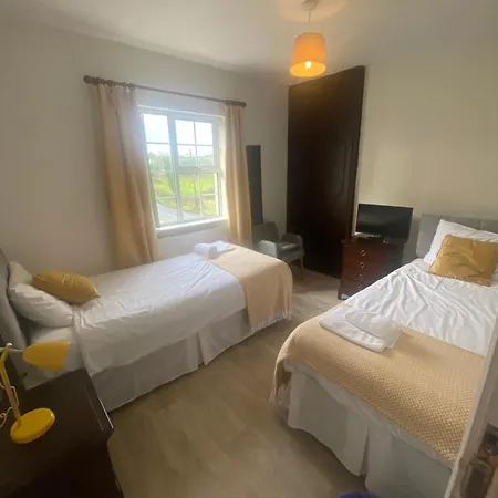 Holiday home 8 Croaghross House,