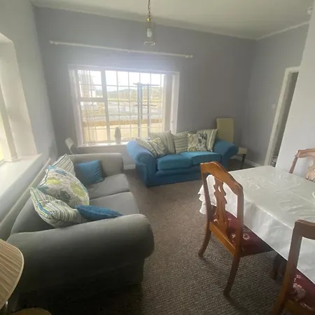 8 Croaghross House, *