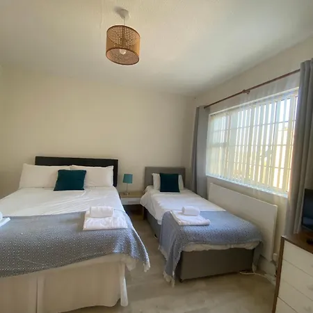 8 Croaghross House, * بورتسالون