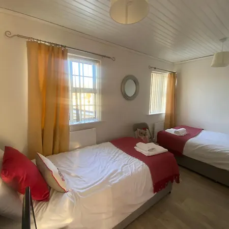 8 Croaghross House, Semesterbostad