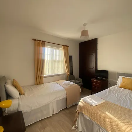 8 Croaghross House, بورتسالون