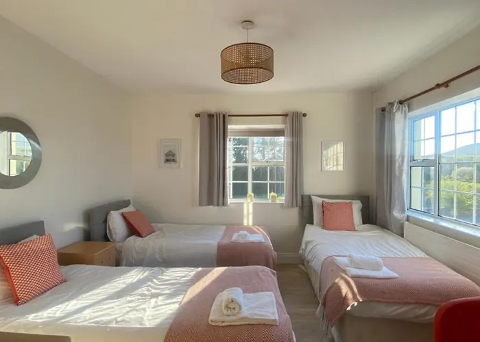 8 Croaghross House, * Portsalon